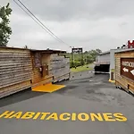 Latino Motel *