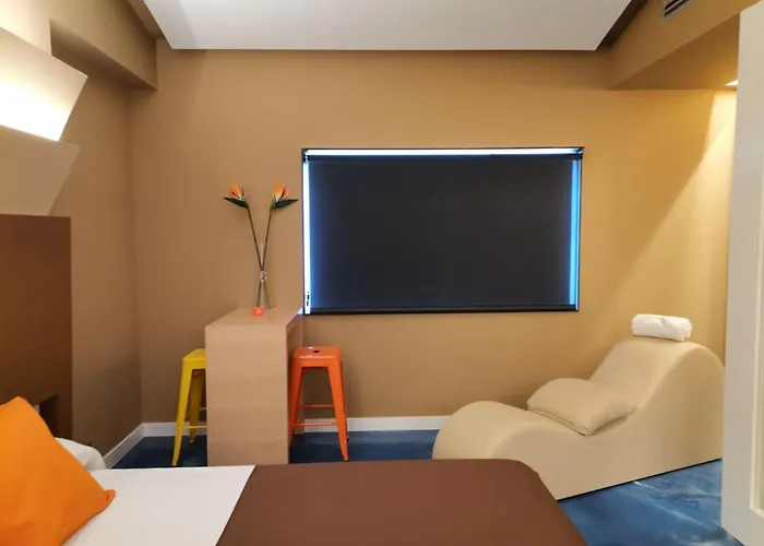 Latino * Llanera (Asturias)