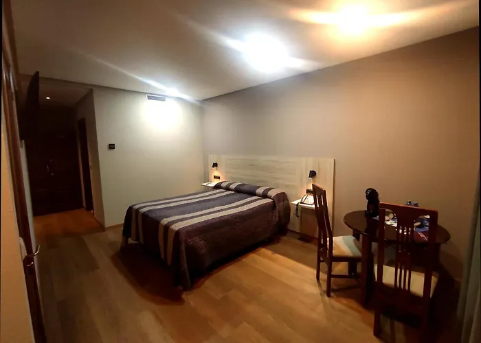 Latino * Llanera (Asturias)